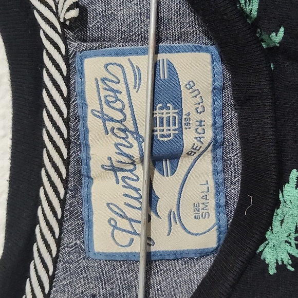 Small Huntington Beach Club - Picture 2 of 5